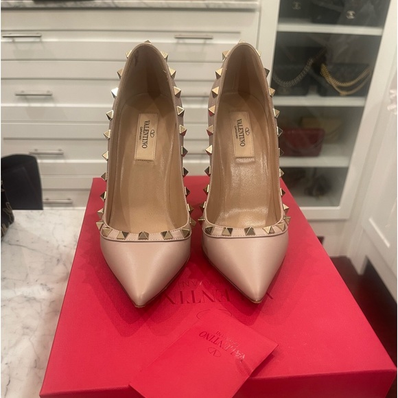 Valentino Rockstud Pumps Poudre Nude Size 35.5 - Picture 5 of 6